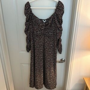 ASTR the label - floral puff long sleeve midi dress